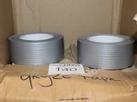 Veertien rollen grijze ducttape 50mm x 50m in doos. - afbeelding 2 van  2