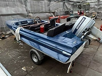 Vega 410 speedboot met 35pk evinrude motor + trailer - afbeelding 8 van  13
