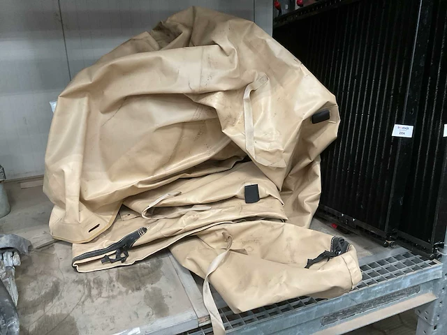 Vehicle fitted cover - afbeelding 3 van  3