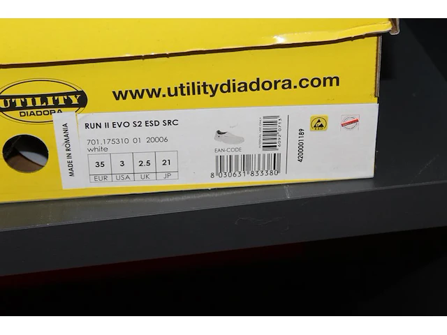 Veiligheid-werkschoen utility diadora maat 35. - afbeelding 3 van  3