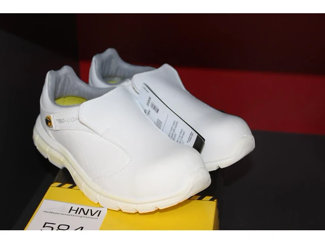 Veiligheid-werkschoen utility diadora maat 36. - afbeelding 2 van  3