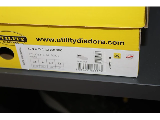 Veiligheid-werkschoen utility diadora maat 36. - afbeelding 3 van  3