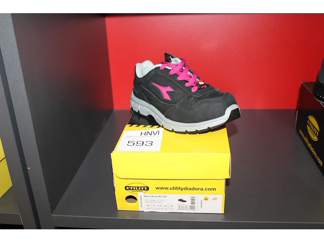 Veiligheid-werkschoen utility diadora maat 36. - afbeelding 1 van  3