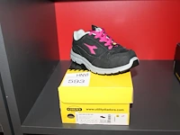 Veiligheid-werkschoen utility diadora maat 36. - afbeelding 1 van  3