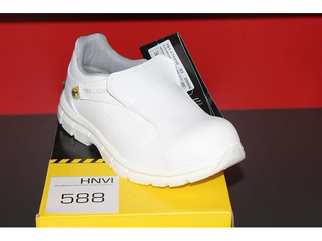Veiligheid-werkschoen utility diadora maat 37. - afbeelding 2 van  3