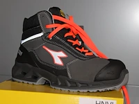 Veiligheid-werkschoen utility diadora maat 40. - afbeelding 2 van  3