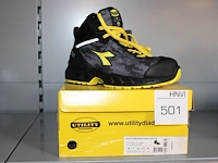 Veiligheid-werkschoen utility diadora maat 40. - afbeelding 1 van  3