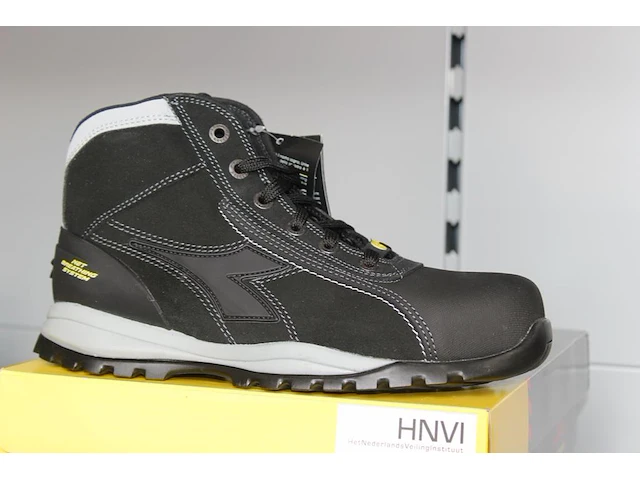 Veiligheid-werkschoen utility diadora maat 40. - afbeelding 2 van  3