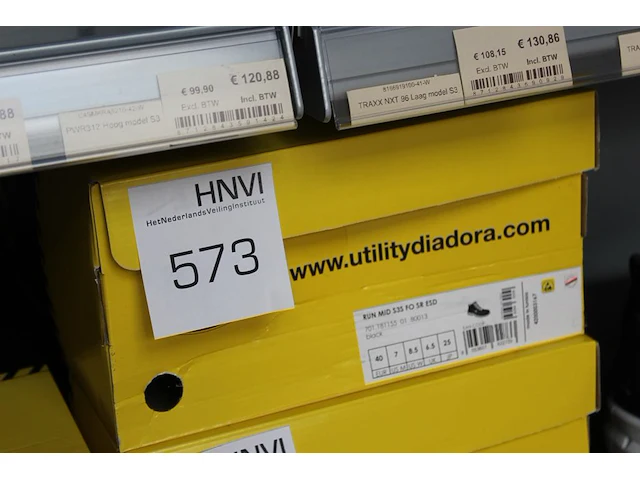 Veiligheid-werkschoen utility diadora maat 40. - afbeelding 2 van  2