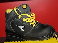 Veiligheid-werkschoen utility diadora maat 40. - afbeelding 2 van  3