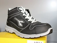 Veiligheid-werkschoen utility diadora maat 41. - afbeelding 1 van  2