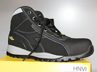 Veiligheid-werkschoen utility diadora maat 41. - afbeelding 2 van  3