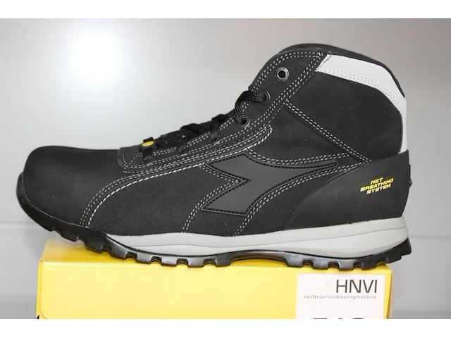 Veiligheid-werkschoen utility diadora maat 41. - afbeelding 2 van  3