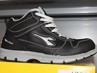 Veiligheid-werkschoen utility diadora maat 42. - afbeelding 1 van  2