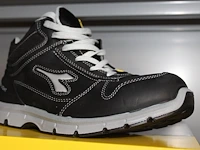 Veiligheid-werkschoen utility diadora maat 42. - afbeelding 1 van  1