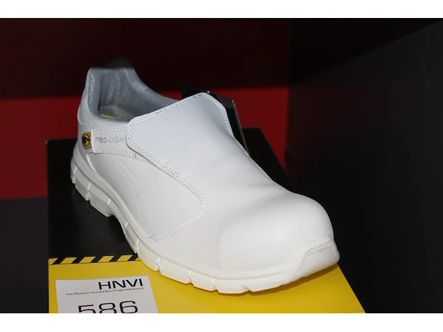 Veiligheid-werkschoen utility diadora maat 44. - afbeelding 2 van  3
