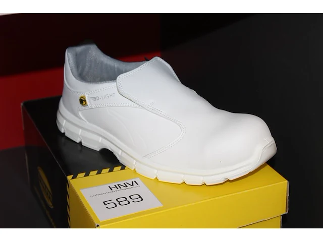 Veiligheid-werkschoen utility diadora maat 44. - afbeelding 2 van  3