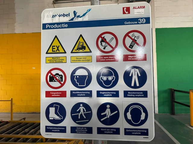 Veiligheidsbord - afbeelding 2 van  4