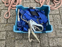Veiligheidstuigen en touwen - afbeelding 2 van  4