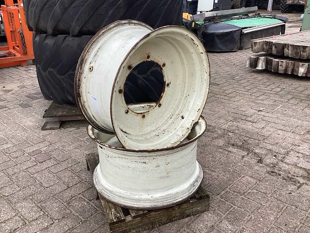 Velg fiat 12-24 velg - afbeelding 2 van  5