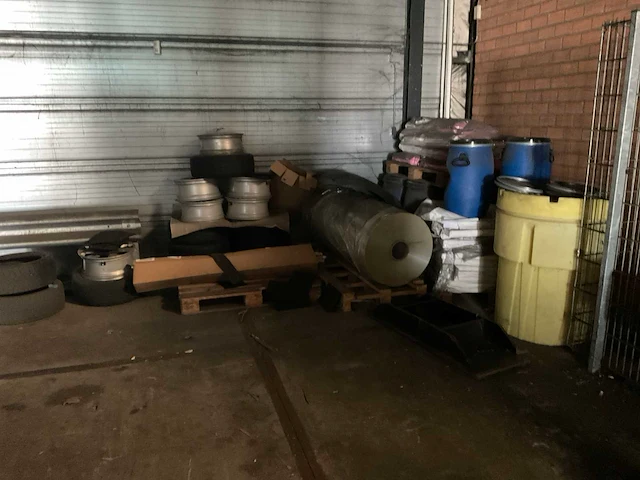 Velgen, banden, strooizout en divers - afbeelding 7 van  15