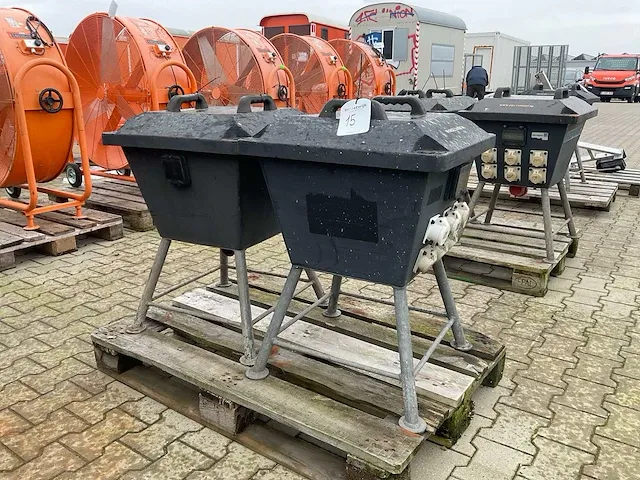 Vello t64-3 bouw aansluitkast / omvormer (2x) - afbeelding 1 van  8