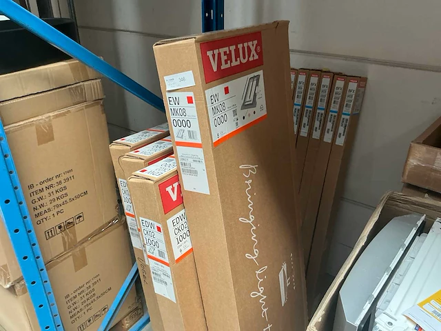 Velux dakraam diverse (13x) - afbeelding 1 van  4
