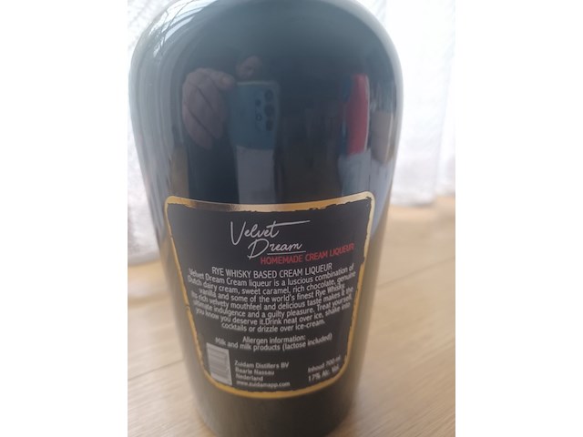 Velvet dream liqeur met wisky 700 ml 17% aantal 1 fles. - afbeelding 5 van  5