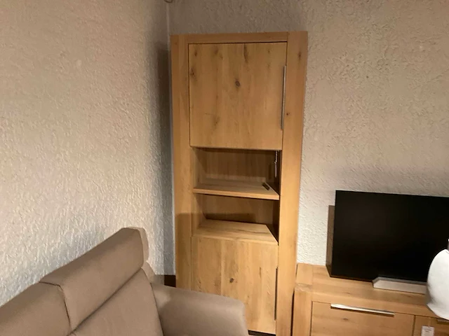 Velzen eiken opbergkast - afbeelding 1 van  7