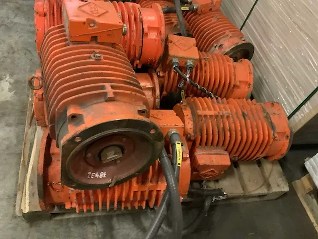 Vem elektromotor (9x) - afbeelding 8 van  13