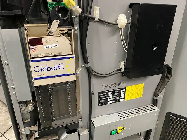Vendo - 189 - vending machine - afbeelding 6 van  6