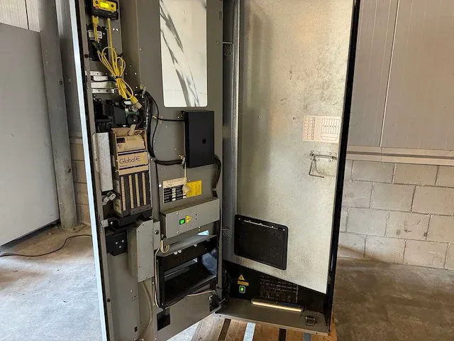 Vendo - 189-5 - frisdrankautomaat - vending machine - afbeelding 10 van  11