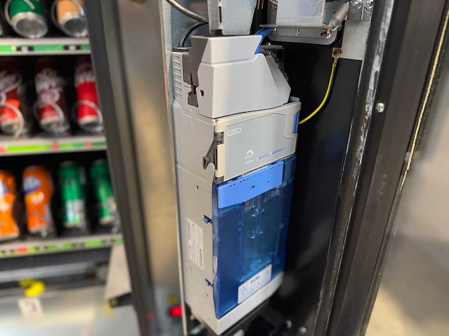 Vendo - 2617008328 - snoepautomaat - vending machine - afbeelding 7 van  10