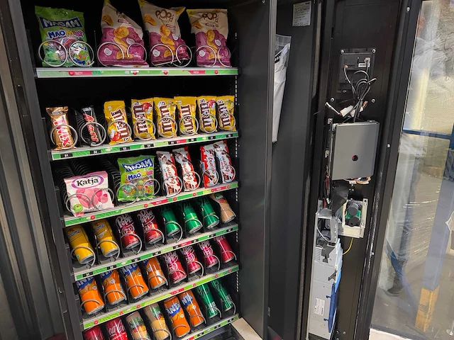 Vendo - 2617008328 - snoepautomaat - vending machine - afbeelding 10 van  10