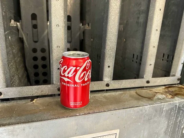 Vendo - 392 - frisdrankautomaat - vending machine - afbeelding 11 van  11