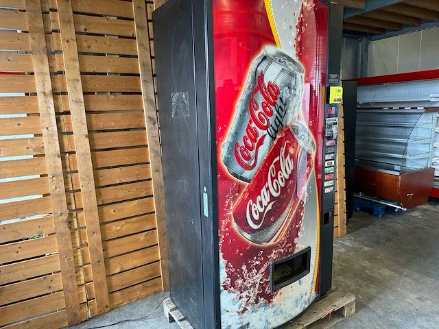 Vendo - 470 - frisdrankautomaat - vending machine - afbeelding 4 van  11