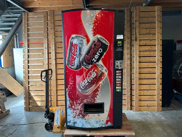 Vendo - 470 - frisdrankautomaat - vending machine - afbeelding 1 van  9
