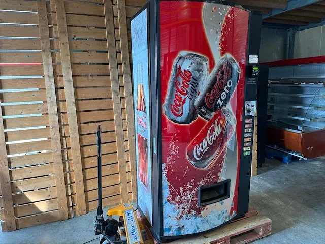Vendo - 470 - frisdrankautomaat - vending machine - afbeelding 2 van  9