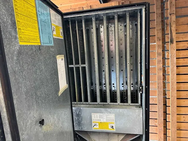Vendo - 470 - frisdrankautomaat - vending machine - afbeelding 8 van  9
