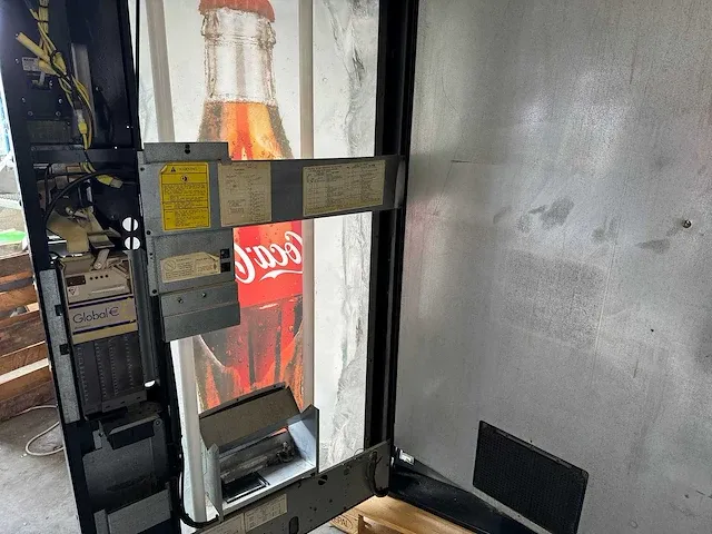 Vendo - 470 - frisdrankautomaat - vending machine - afbeelding 8 van  10