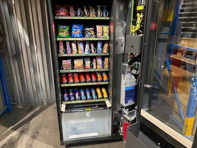Vendo - g-snack sve bs8 - snoepautomaat - vending machine - afbeelding 8 van  11