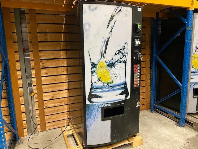 Vendo - sve 550 - frisdrank - vending machine - afbeelding 4 van  10