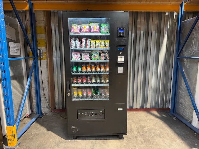 Vendo - sve bs8 g-snack - snoepautomaat - vending machine - afbeelding 1 van  9
