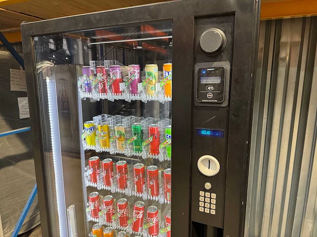 Vendo - sve dr6 g-drink - frisdrankautomaat - vending machine - afbeelding 2 van  10