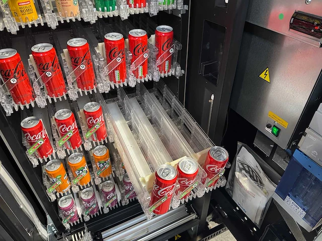 Vendo - sve dr6 g-drink - frisdrankautomaat - vending machine - afbeelding 8 van  10