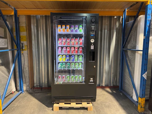 Vendo - sve dr6 g-drink - frisdrankautomaat - vending machine - afbeelding 1 van  9