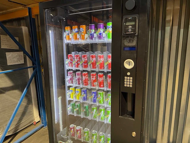 Vendo - sve dr6 g-drink - frisdrankautomaat - vending machine - afbeelding 4 van  9