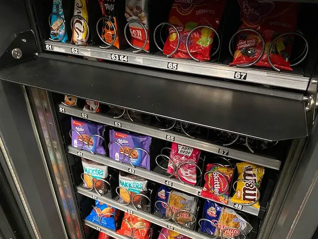 Vendo - sve gsf - snack - vending machine - afbeelding 8 van  10