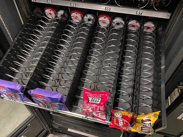 Vendo - sve gsf - snack - vending machine - afbeelding 9 van  10