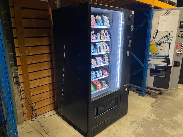 Vendo - sve sm8 - snack - vending machine - afbeelding 3 van  8